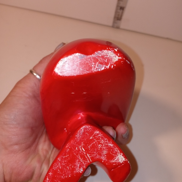 MCM Red abstract sculpture women sitting. - Picture 8 of 9